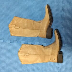 BORN Light Tan Leather Western Boots 6